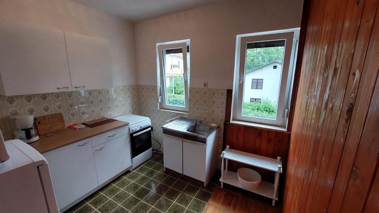 Apartman Sabadin Njivice Exteriör bild